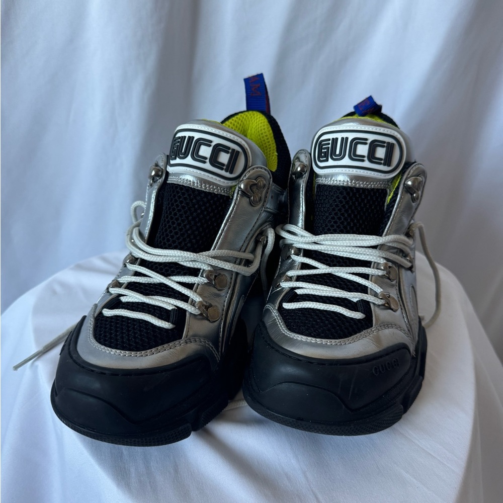 Gucci metallic. size 37